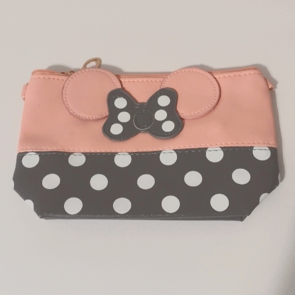Minnie Mouse Polka Dot Wristlet Travel Toiletry Bag - Picture 10 of 11